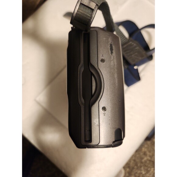 Sony MVC FD100 floppy disk 3.5" Digital LCD screen Mavica zoom Camera - Picture 6 of 9